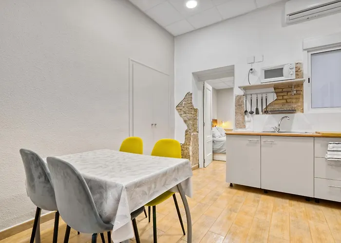 Ciencias Apartman